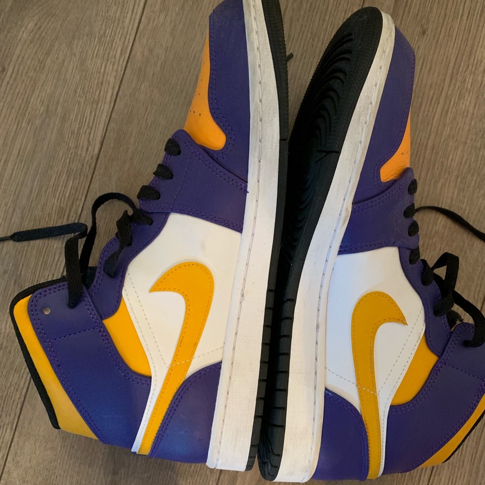 Nike Air Jordan 1